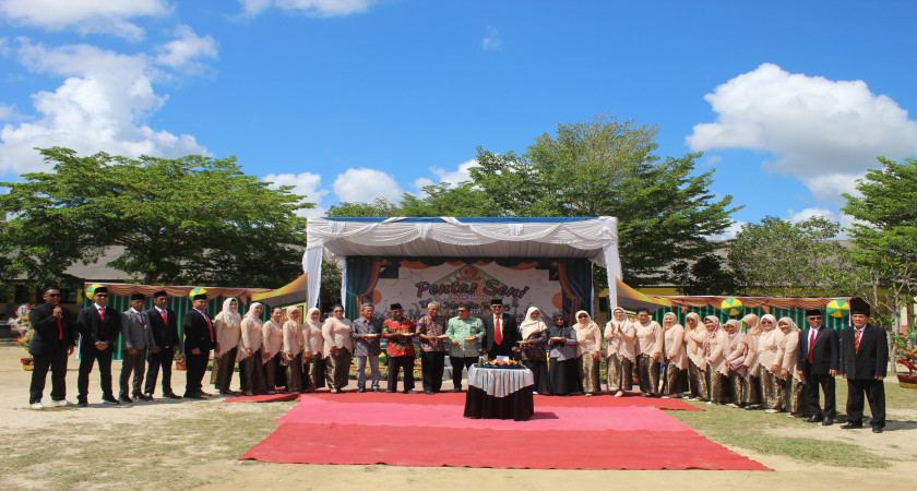 Perpisahan Kelas IX dan Dies Natalis SMP Negeri 7 Tanjungpandan Berlangsung Meriah dan Penuh Haru